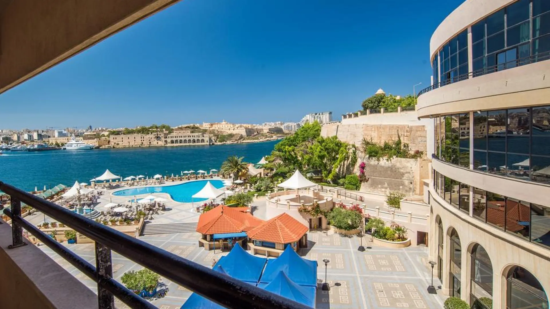 Grand Hotel Excelsior Floriana Resort