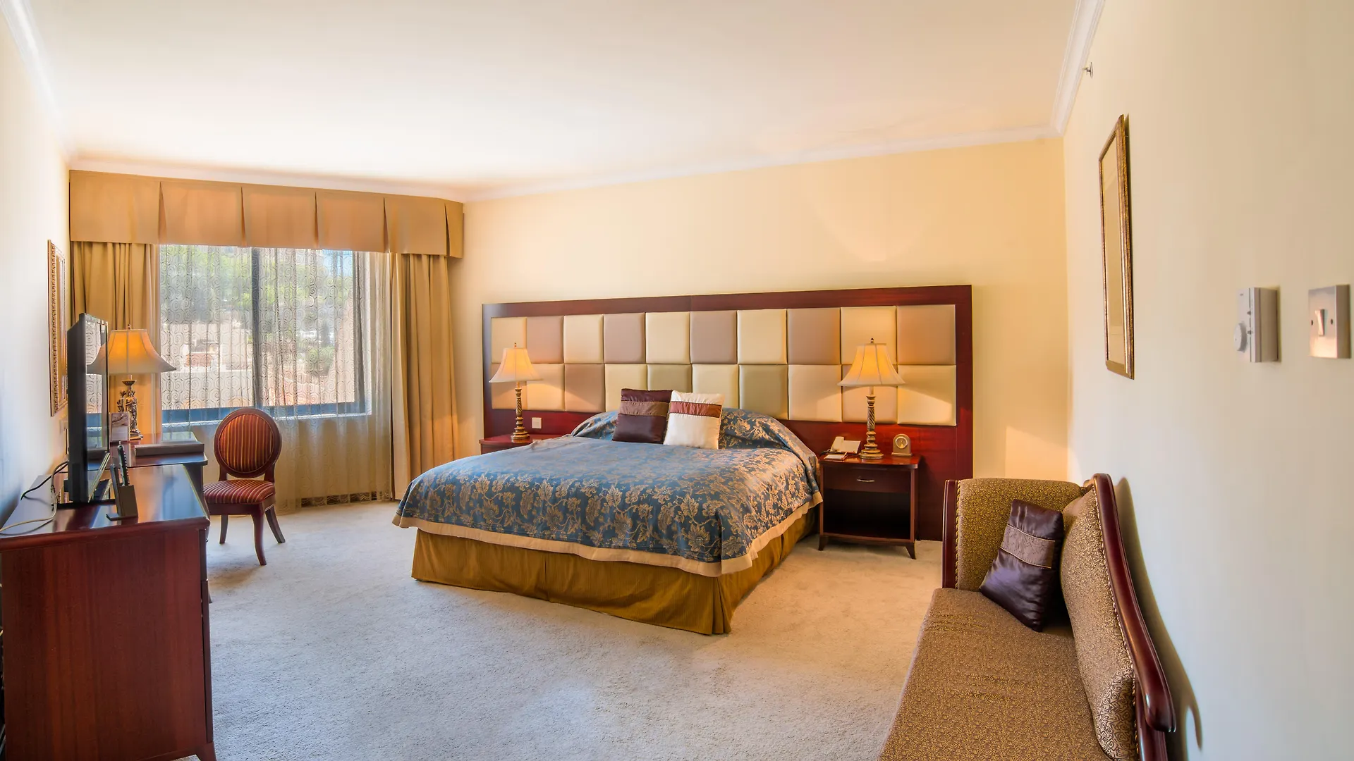 Grand Hotel Excelsior Floriana Resort