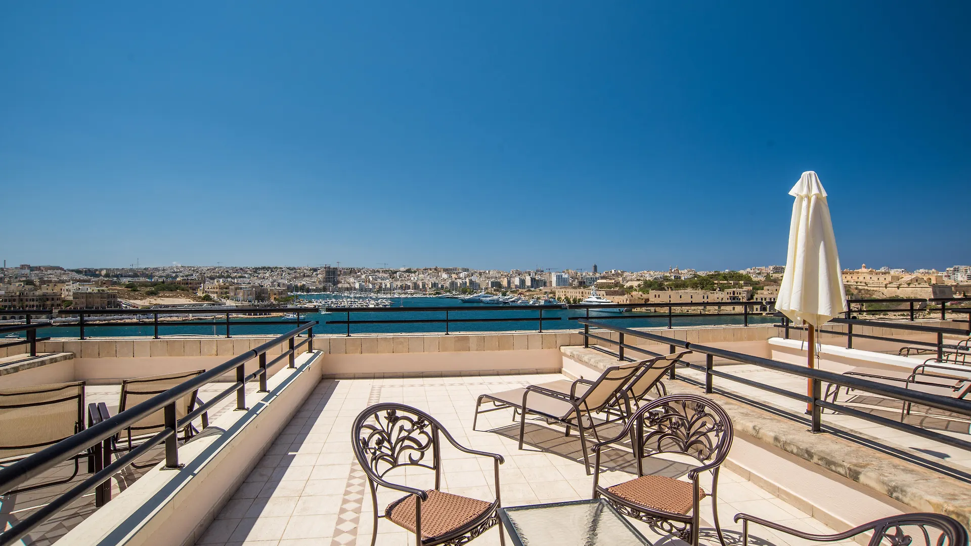 Grand Hotel Excelsior Floriana Resort